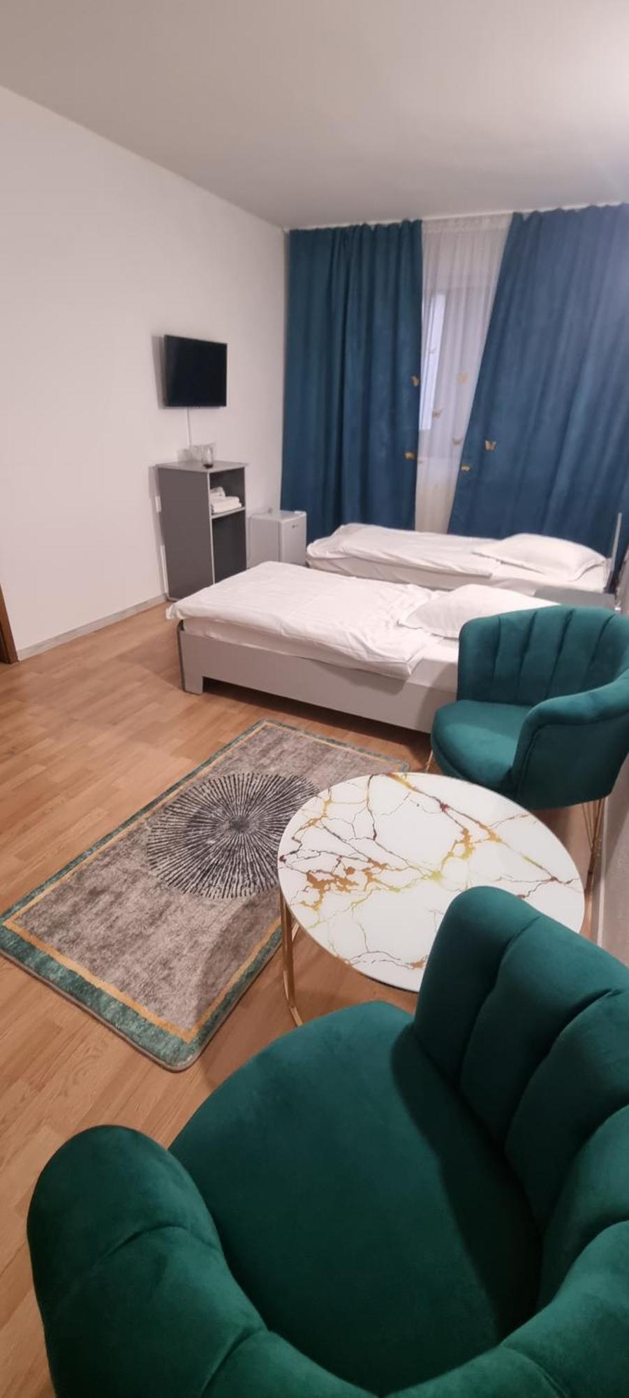 Casablanca Hostel Κραϊόβα Εξωτερικό φωτογραφία