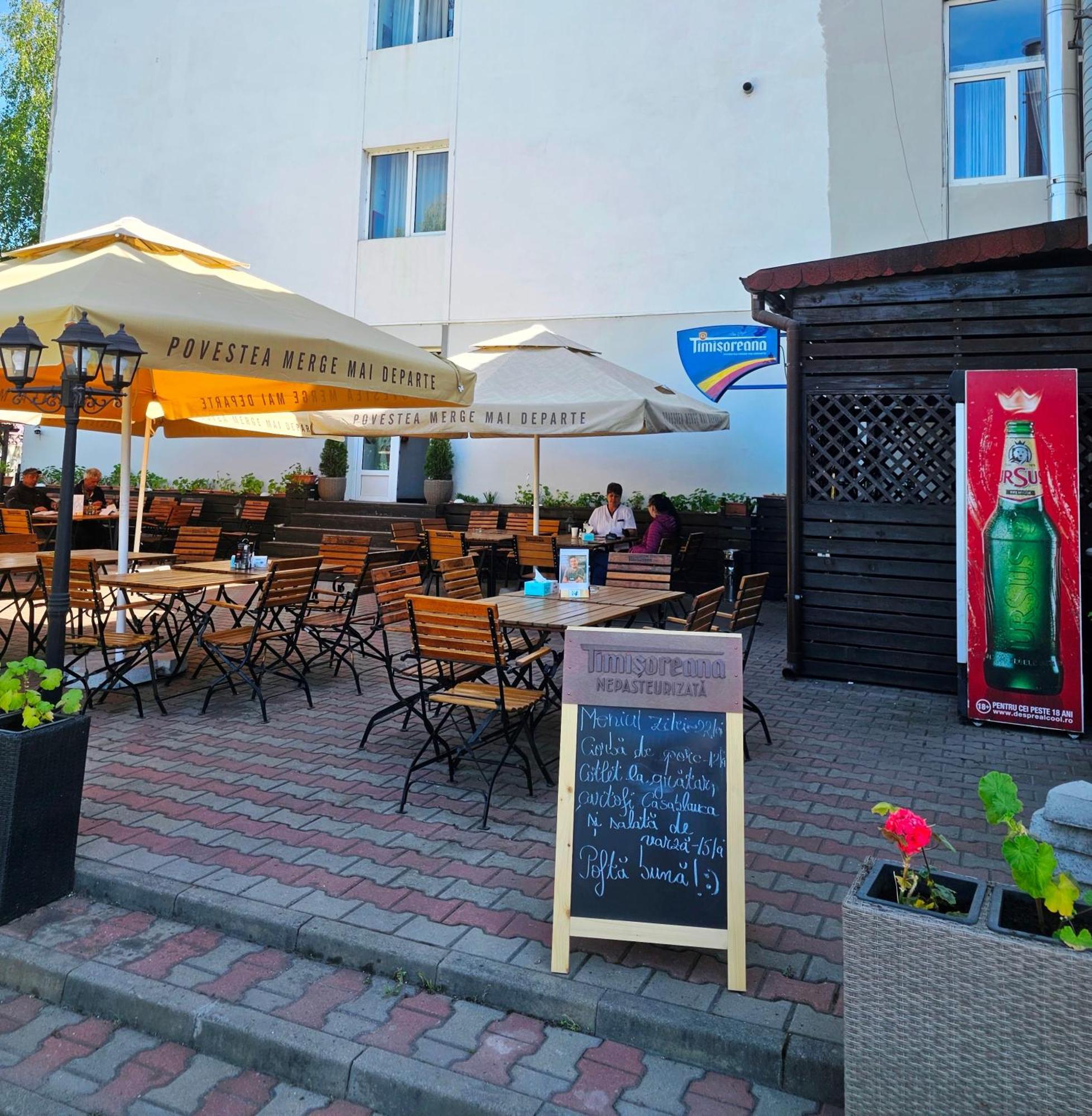 Casablanca Hostel Κραϊόβα Εξωτερικό φωτογραφία