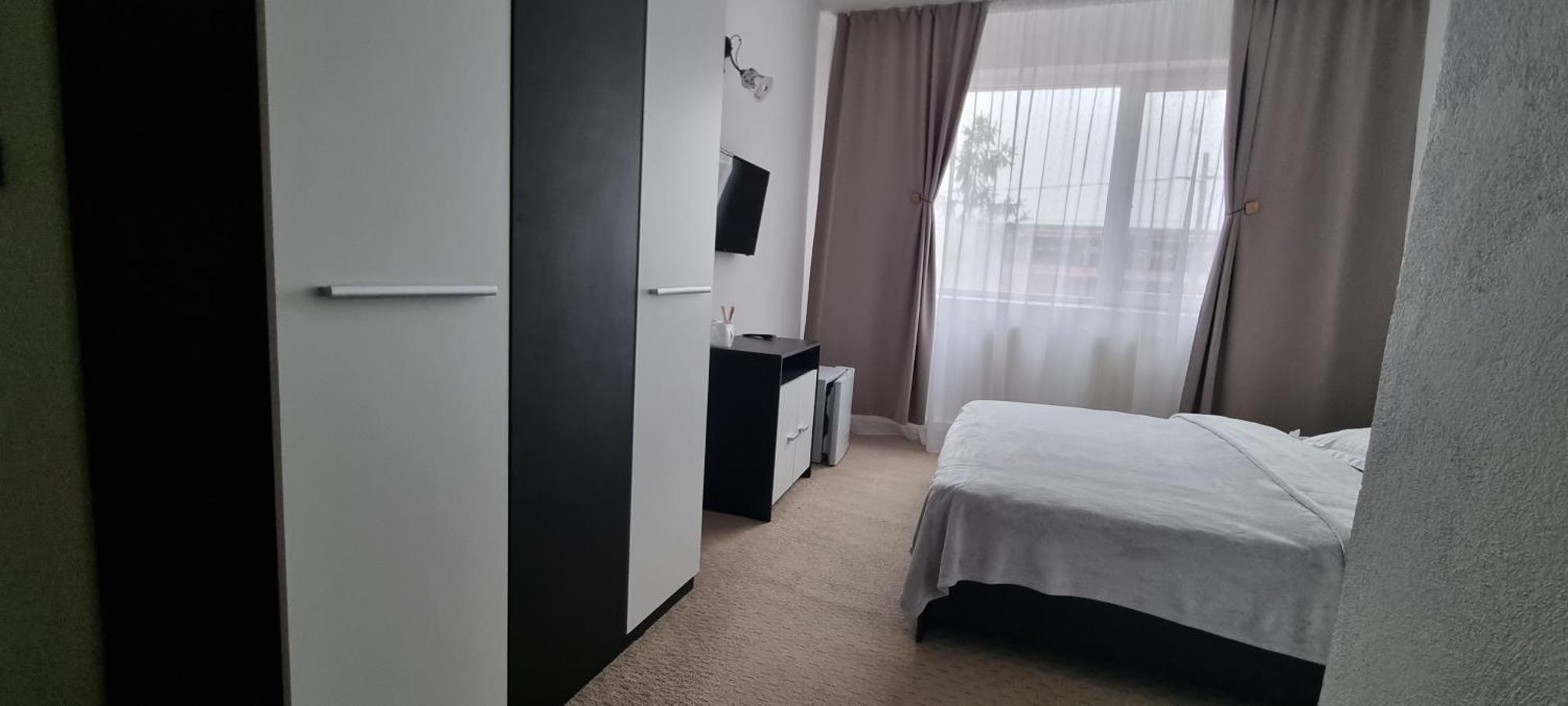 Casablanca Hostel Κραϊόβα Δωμάτιο φωτογραφία