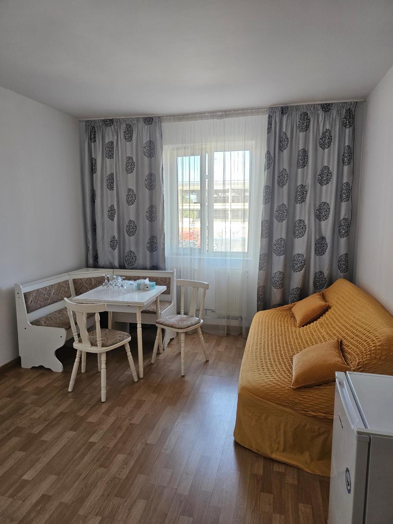 Casablanca Hostel Κραϊόβα Εξωτερικό φωτογραφία