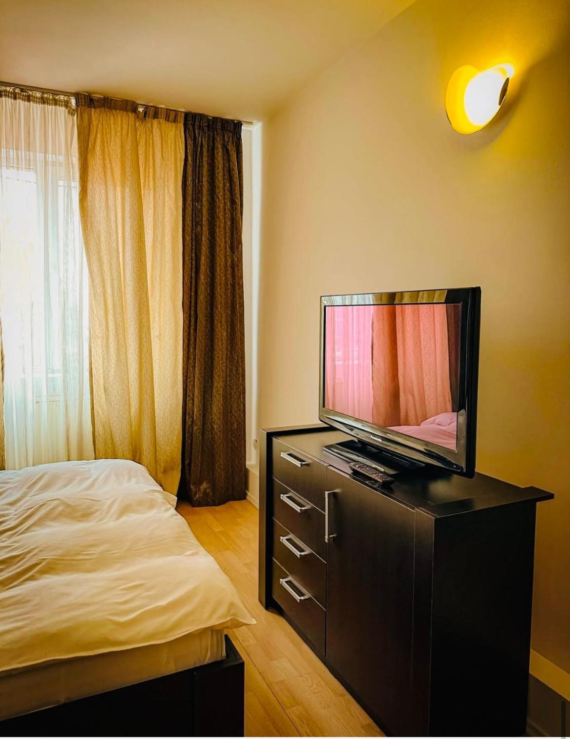 Casablanca Hostel Κραϊόβα Εξωτερικό φωτογραφία